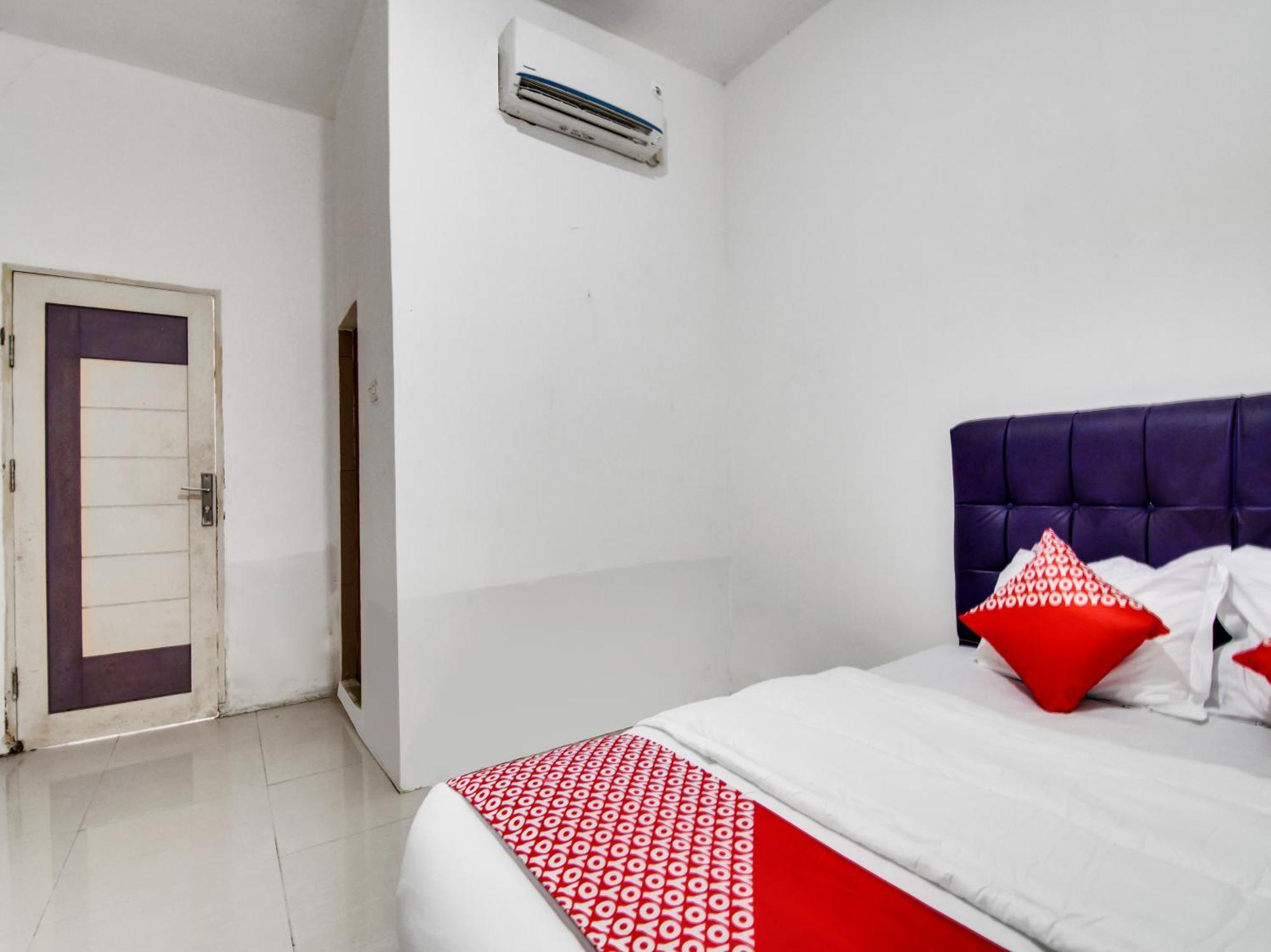 Oyo 90897 Hotel Sepupu Satria Pekanbaru Exterior foto
